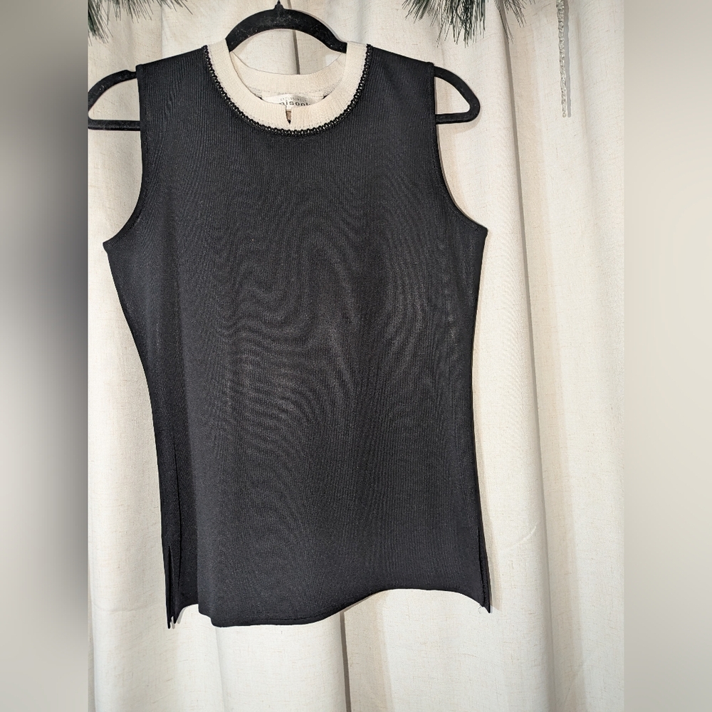 Black With A White Trim Collar Vintage Black Tank With Side Vents Size Small